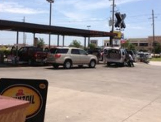 Car Wash «Cypress Station Carwash & Lube», reviews and photos, 17322 Spring Cypress Rd, Cypress, TX 77429, USA