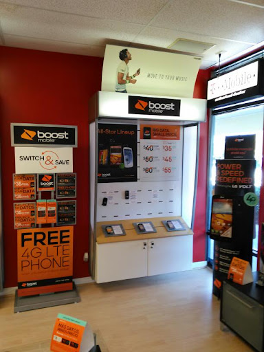 Cell Phone Store «Boost Mobile Store by Yakety Yak Wireless», reviews and photos, 9904 Old Baymeadows Rd, Jacksonville, FL 32256, USA