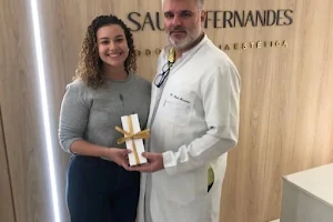 Dr Saulo Fernandes - Facetas de Resina em Duque de Caxias - Implante Dental Duque de Caxias image