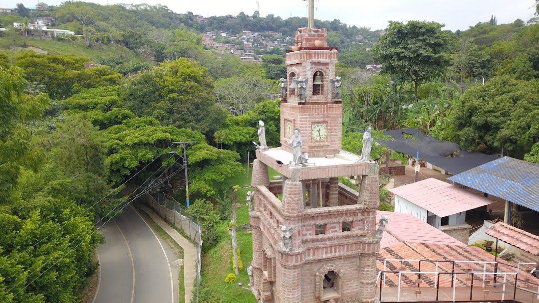 Parroquia San Andrés Apóstol