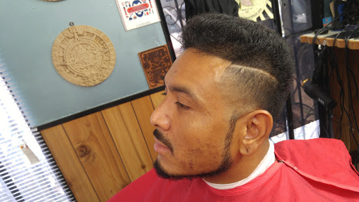 Barber Shop «Peluqueria Mi Guerrero Barber Shop Unisex», reviews and photos, 208 Milby St, Houston, TX 77003, USA