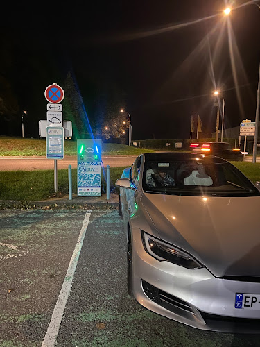 Borne de recharge de véhicules électriques Mouv'Oise Charging Station Lierville