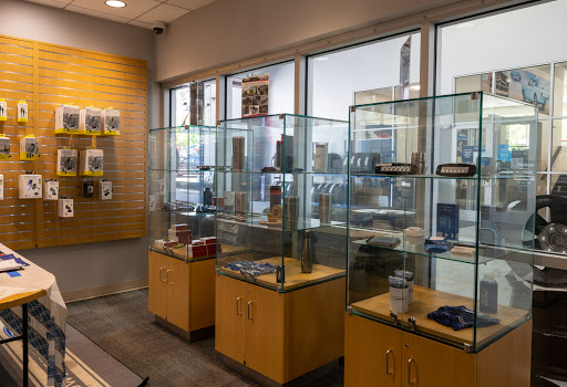 Ford Dealer «AutoNation Ford Bellevue», reviews and photos, 411 116th Ave NE, Bellevue, WA 98004, USA