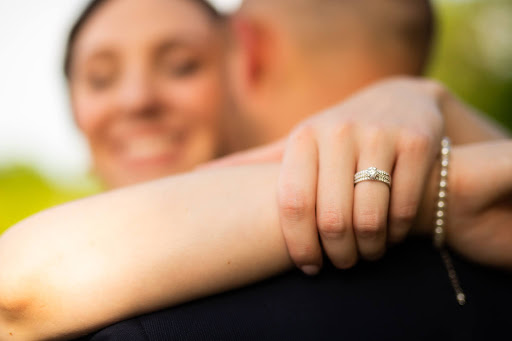 Jewelry Store «Lasker Jewelers Eau Claire, WI», reviews and photos, 3705 S Oakwood Mall Dr, Eau Claire, WI 54701, USA