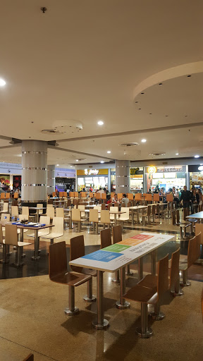 Cacique El Centro Comercial