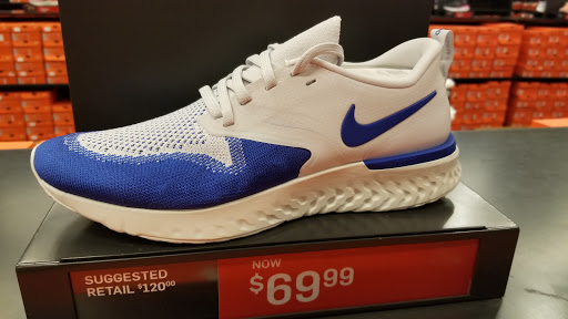 Sporting Goods Store «Nike Factory Store», reviews and photos, 6800 N 95th Ave #590, Glendale, AZ 85301, USA