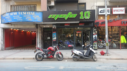 Moto 10