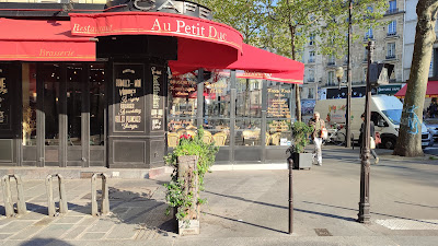 Au Petit Duc à Paris