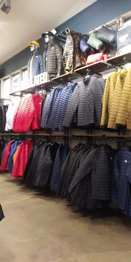 Clothing Store «The North Face Outlet», reviews and photos, 1201 Lighthouse Pl, Michigan City, IN 46360, USA