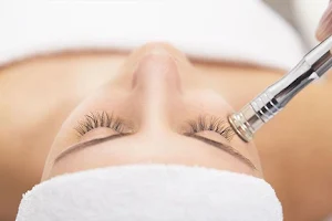 Pretty Woman UK Permanent Makeup & Aesthetics Clinic image