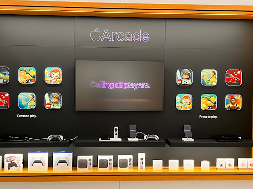 Computer Store «Apple Smith Haven», reviews and photos, 518 Smith Haven Mall, Lake Grove, NY 11755, USA