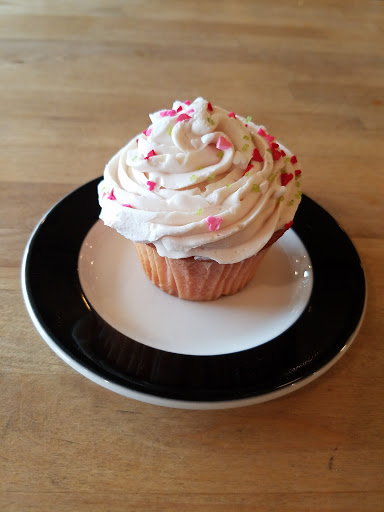 Coffee Shop «Miss Zumstein Bakery, Coffee Shop, Cakes & Desserts», reviews and photos, 5027 NE 42nd Ave, Portland, OR 97218, USA