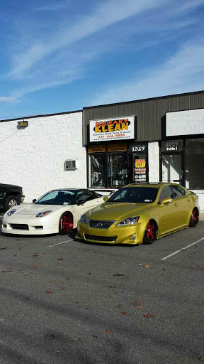 Squeaky Klean Auto Customizing en Bohemia