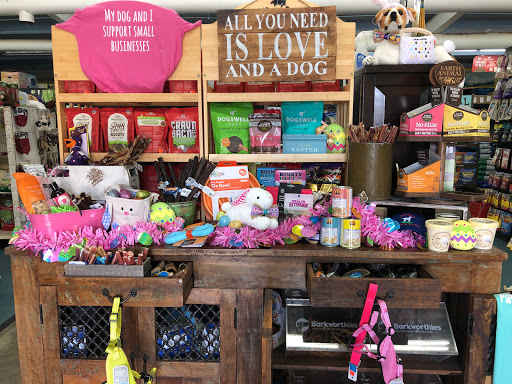 Pet Supply Store «Lazy Creek Discount Pet Food & Supplies», reviews and photos, 351 E Church St, Leesville, SC 29070, USA