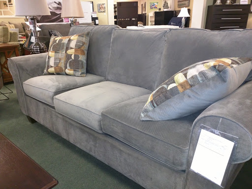 Furniture Store «Raymour & Flanigan Furniture and Mattress Store», reviews and photos, 756 Vassar Rd, Poughkeepsie, NY 12603, USA