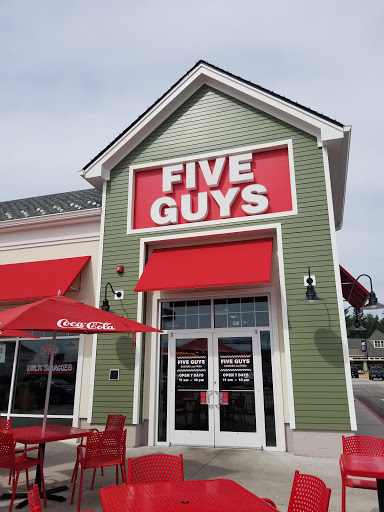 Outlet Mall «Tanger Outlet Tilton», reviews and photos, 120 Laconia Rd, Tilton, NH 03276, USA