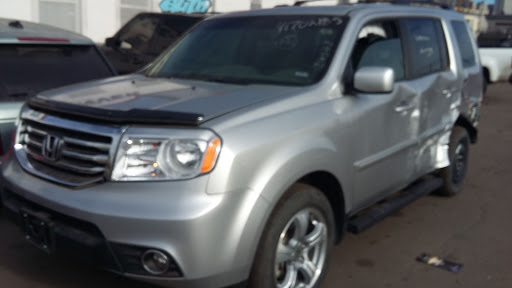 Auto Body Shop «303 Denver Auto Body», reviews and photos, 1801 W Colfax Ave, Denver, CO 80204, USA