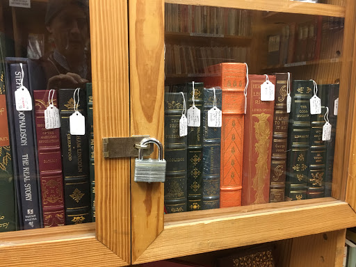 Book Store «Half Price Books», reviews and photos, 561 S State St, Westerville, OH 43081, USA