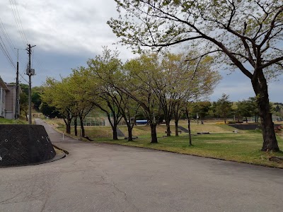 白山運動公園駐車場