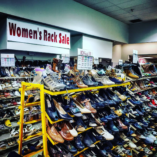Shoe Store «Reyers Shoe Store», reviews and photos, 40 S Water Ave, Sharon, PA 16146, USA