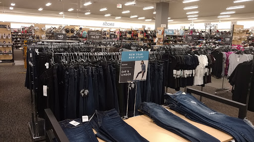 Department Store «Nordstrom Rack North Point MarketCenter», reviews and photos, 6200 North Point Pkwy, Alpharetta, GA 30022, USA