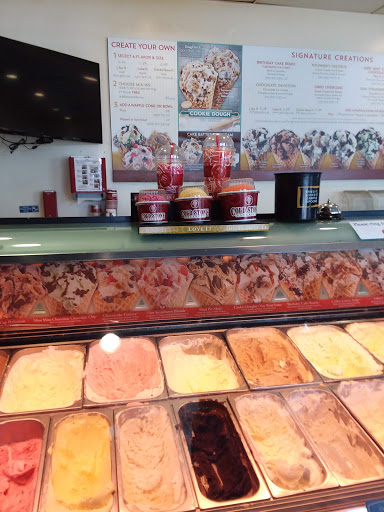 Ice Cream Shop «Cold Stone Creamery», reviews and photos, 1310 S Duff Ave Suite 101, Ames, IA 50010, USA