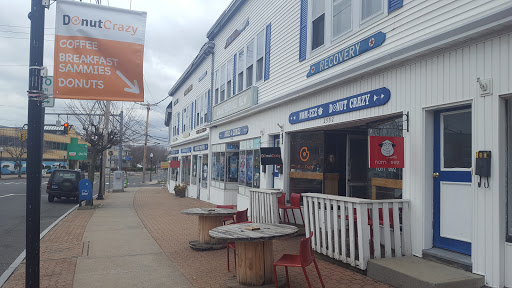 Donut Crazy, 2992 Fairfield Ave, Bridgeport, CT 06605, USA, 