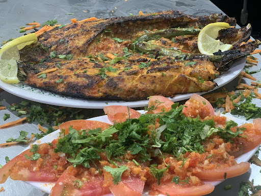 مطعم تنور السمك 