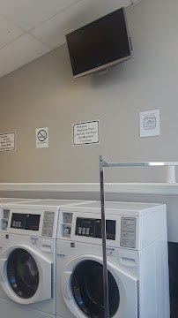 Laundromat - Photo 2 - Car repair in Pittsburgh, PA, Pittsburgh