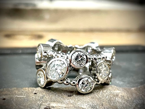 Jewelry Store «Indy Facets Private Jeweler», reviews and photos, 755 W Carmel Dr #116, Carmel, IN 46032, USA