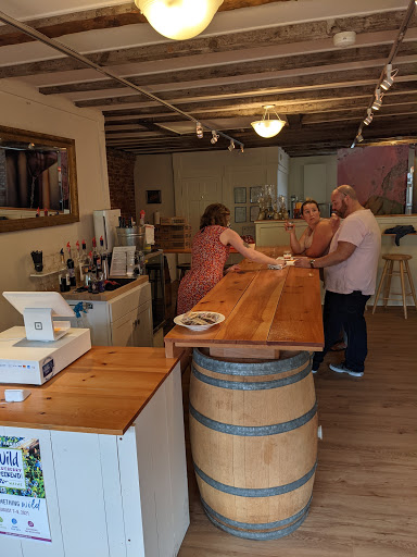 Wine Store «Sweetgrass Winery & Distillery Old Port Tasting Room and Shop», reviews and photos, 324 Fore St, Portland, ME 04101, USA