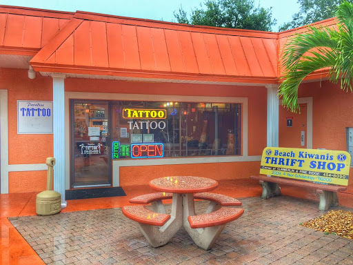 Tattoo Shop «Paradise Tattoo», reviews and photos, 2801 Estero Blvd, Fort Myers Beach, FL 33931, USA