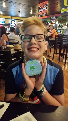 Bar & Grill «The Half Penny Public House», reviews and photos, 3743 Commercial St SE, Salem, OR 97302, USA