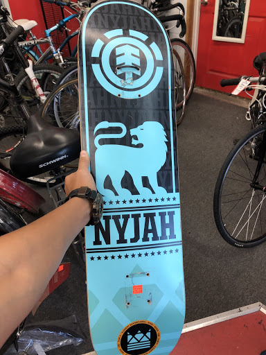 Skate Shop «Fall Line», reviews and photos, 302 Lewis St, Silverton, OR 97381, USA