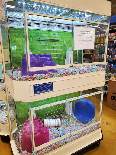 Pet Supply Store «PetSmart», reviews and photos, 976 IL-59, Aurora, IL 60504, USA