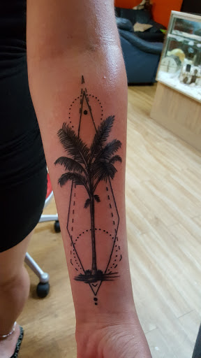 Tattoo Shop «Sun Coast Tattoos. LLC.», reviews and photos, 6850 Gulf Blvd, St Pete Beach, FL 33706, USA