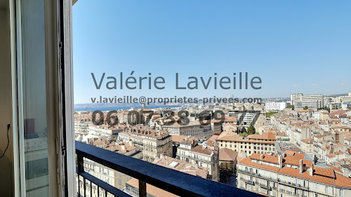 Agence immobilière Valérie LAVIEILLE Immobilier Marseille Vieux Port Proprietes-privees.com Marseille