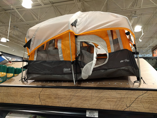 Outdoor Sports Store «Field & Stream», reviews and photos, 1501 Sentinel Dr Ste B, Chesapeake, VA 23320, USA