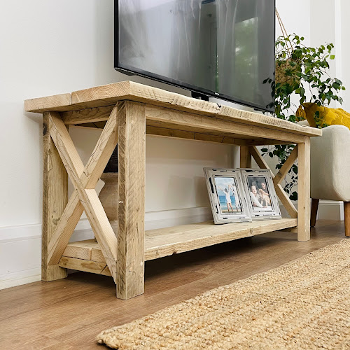 Reviews of New Forest Rustic Furniture in Southampton - Furniture store