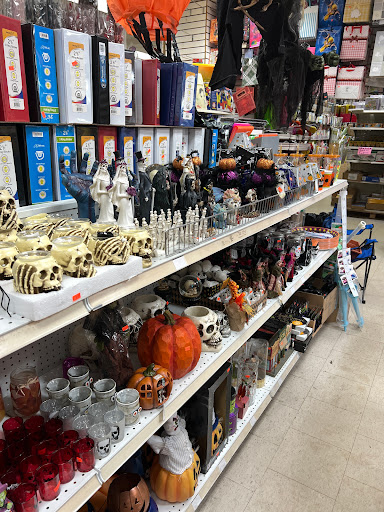 Dollar Store «Discount King», reviews and photos, 2271 Hylan Blvd, Staten Island, NY 10306, USA