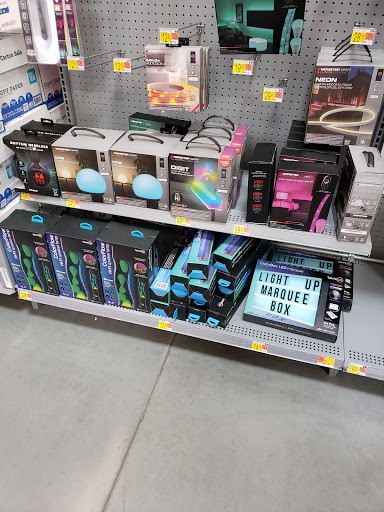 Department Store «Walmart Supercenter», reviews and photos, 3390 N Hwy 67, Florissant, MO 63033, USA