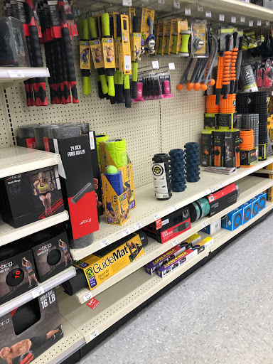 Sporting Goods Store «Academy Sports + Outdoors», reviews and photos, 7513 N Interstate Hwy 35, Austin, TX 78752, USA