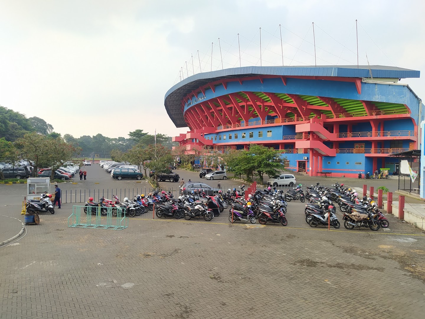 Gambar Stadion Gajayana Malang