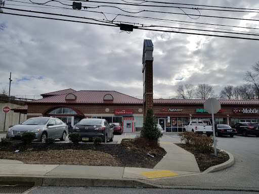 Shopping Mall «Bond Shopping Center», reviews and photos, 1891 S State Rd, Upper Darby, PA 19082, USA