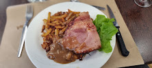 Plats et boissons du Restaurant français Le Lion d'Or à Fougerolles-du-Plessis - n°5