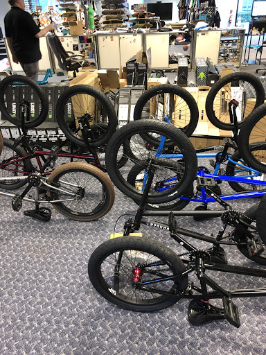 Skateboard Shop «Avalanche Skate Shop», reviews and photos, 1201 Jupiter Park Dr a, Jupiter, FL 33458, USA