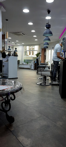 Helwa Friseursalon Arabisch Friseur à Erfurt