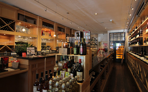 Wine Store «Half Moon Bay Wine & Cheese», reviews and photos, 421 Main St, Half Moon Bay, CA 94019, USA