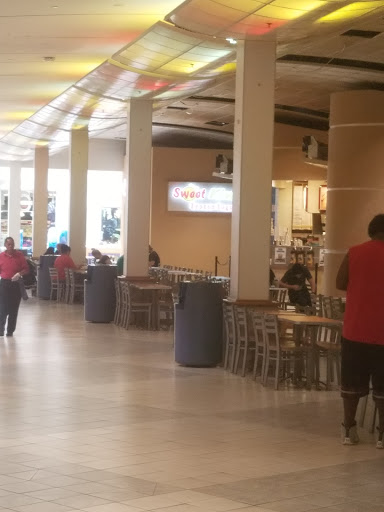 Movie Theater «AMC Dartmouth Mall 11», reviews and photos, 140 N Dartmouth Mall, North Dartmouth, MA 02747, USA