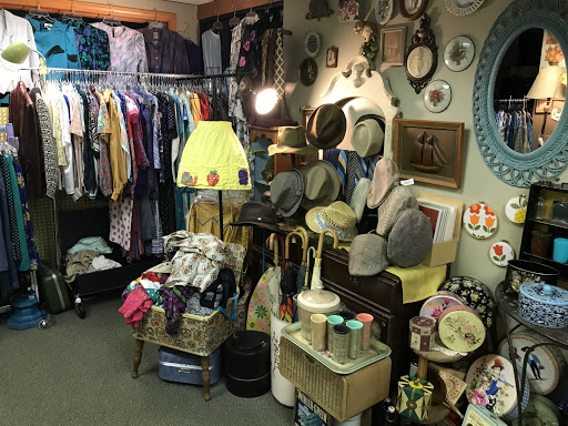 Boutique «Everchanging Seasons Consignment Boutique», reviews and photos, 710 Forest Ave, Portland, ME 04103, USA